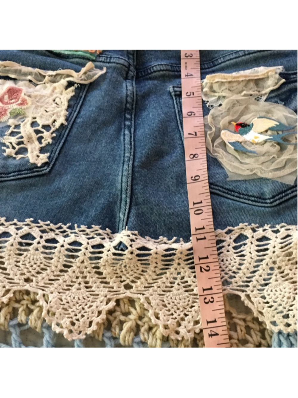 Hand Crafted Denim Belt Upcycled with Laces and Embroidered by hand Size 31 - Picture 6 of 12